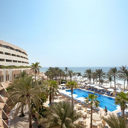 Occidental Sharjah Grand Hotel Екстериор снимка